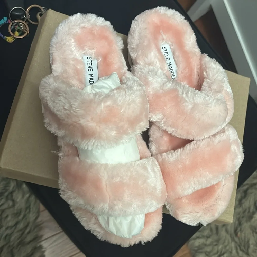 Steve Madden Fur Wedge Sandal